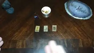 Tea 🍵 Light 🕯️ Tarot - Someone wants to talk....