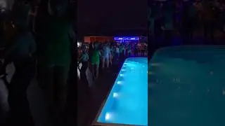 где потанцевать латино в понедельник | Стамбул центр района Кадыкёй  #латино #танцывстамбуле