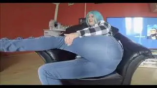 Girl blue hair farting so long in jeans