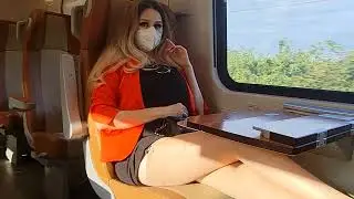 Granate styling, travelling by train in 