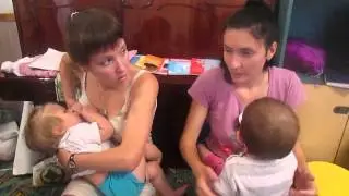 Нижегородские мамы кормят малышей