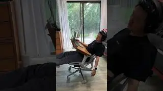 Would you like to use this recliner workstation?