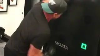 Настоящий рэмбо.