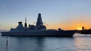Sunset homecoming for HMS Diamond
