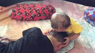 Baby massage /how to do head massage/bachpan ka pyar #bachpankapyar