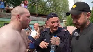 Алекс Кардо VS Тренер по Фитнесу Бой в Тапочках !