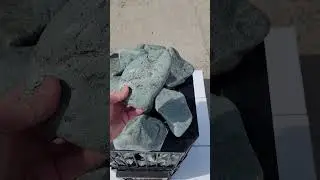 Жадеит премиум галтованный крупный для бани