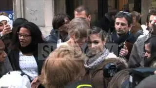 Taylor Swift RED promotion Europe 1 radio station in Paris