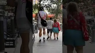 People Think This Giant Aint Real (@lucaslakutsin)