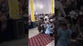 Янги қўшиғимизни илк бор ижро этдик.