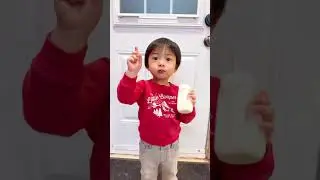 Baby says no littering 😱👶🏻❤️👧🏻✅🌈🤣🚀🖊️🖍️