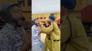 Police Ko Railway Track Pe Misunderstanding Hogyi #shorts #ytshorts #youtubeshorts #police #train