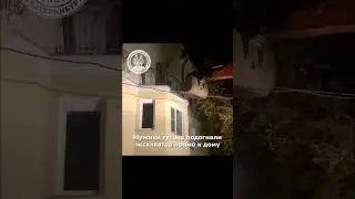 Рабочие вытащили ребёнка из пожара с помощью экскаватора