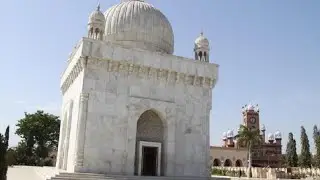 "Live" Sandal ( Urs Mubarak Sayedna Ismail Badruddin r.a )