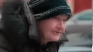 х*й у нёго торчит