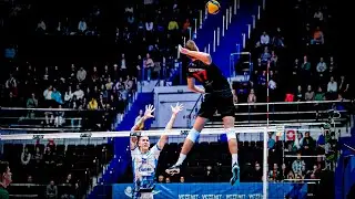 1 on 1,000,000 Volleyball Player - Ilya Kazachenkov | Very High Spikes