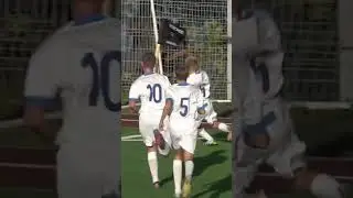 Рома Кирпичников и его правая нога сотворили красоту со штрафного 😍 #shorts