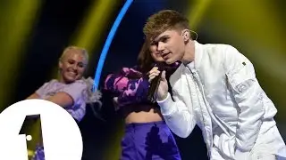 HRVY - Personal / Wish You Were Here (Radio 1s Teen Awards 2018)