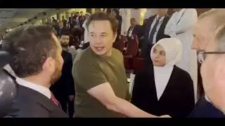 на ЧМ Эрдоган вцепился в руку Илона Маска и не отпускал больше минуты