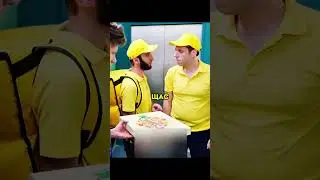 Опытный курьер стажирует новенького 😁 