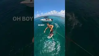 🚨Near kitemare!  #kitefoil #kitesurfing #insta360