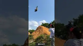 MEGA FLIP