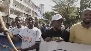 DOLA PARADE