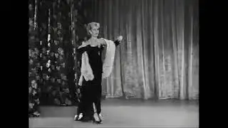 Erotic American 1950s burlesque striptease dancers. blonde vintage strippers!