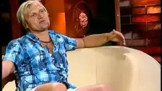 Олег Скрипка играет в игру третий лишний