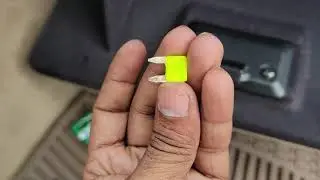 BMW cigarette lighter 20 Amp fuse replace 2011 328i DIY