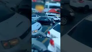 Ему стало скучно в пробке тогда он… 🚙🏍️😂