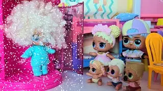 SHE FLEW✈🙂 DOLLS LOL SURPRISE CARTOONS! IN KINDERGARTEN FUNNY dolls DARINELKA
