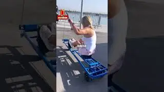 Плывет по суше😂