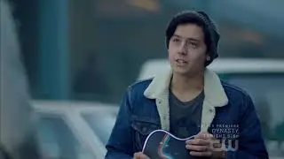 Ривердейл/Riverdale 2x01 Свидание Джагхеда и Бетти. Поцелуй Джагхеда и Бетти.