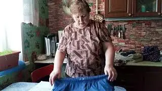Любимый Василек. Вожусь с перцами.
