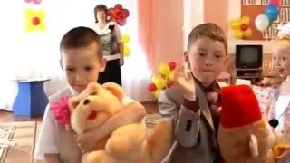 Танец с игрушками, выпускной бал в детском саду