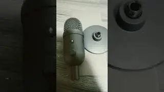 Razer Seiren V2 X unboxing 