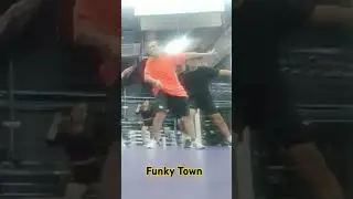 🔥 FUNKY TOWN 🔥 #funkytown #hiphop #popping #locking #streetgx #gvo2k17 #goodvibesonly2k17