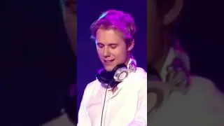 Imagine, it is 2008 and then, Armin van Buuren released his 3rd album feat. 'In and Out of Love'🔥