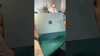 MacBook Pro 14 Дырявая Клава!