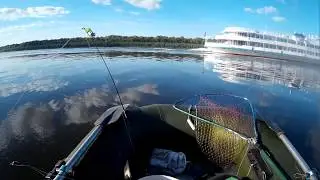 За лещём на Оку