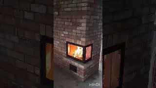 Печь голландка 🔥из б/у кирпича 🧱 с угловой дверцей под облицовку