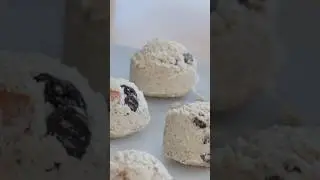 Oat, raisin and apricot cookies 😍🍪 My latest Cravings recipe! Head to my channel for the recipe 🤍