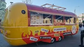 Хот-доги ГАРИКА ХАРЛАМОВА на Таганке. Hot Dog Bulldog