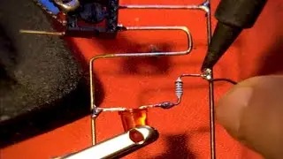 Building a deadbug blinky circuit 