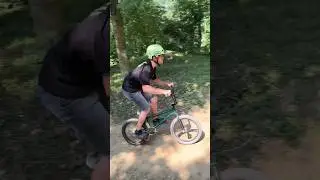 Flip Flop BMX Jumpin🩴