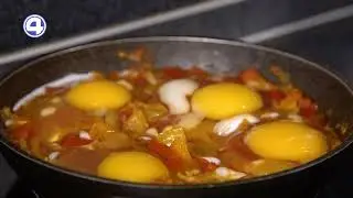 ЗАБУДЬТЕ О ПРОСТОЙ ЯИЧНИЦЕ! Лучший рецепт завтрака – шакшука. Экспресс-кухня 25.01.24