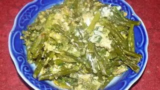 Жареные стрелки чеснока с яйцом. Быстро, просто и очень вкусно.