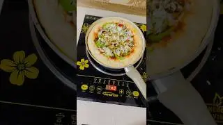 Pizza 🍕  #shortsfeed  #pizza  #tania  #shorts  #youtubeshorts #homemadepizza