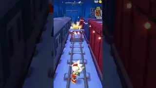 What Happens if you jump when you on a train in subway surfers #subwaysurfers #subwaysurfersshorts